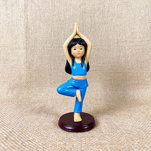 Figurines en résine personnalisées mignonnes pour la décoration de table et d'étagère à la maison, objets de collection pour le salon et la chambre à coucher (Guitar Boy & Yoga Girl) - Product Image 2