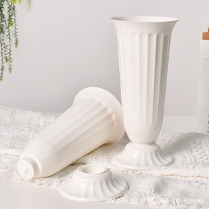 Florero de Plástico Blanco de Estilo Europeo Moderno, Maceta Decorativa Alta a Rayas para Centros de Mesa de Boda, Decoración de Mesa para el Hogar - Product Image 5