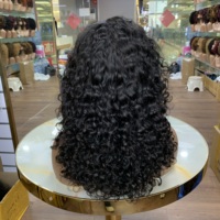 Peluca de Cabello Humano Rizado de Lujo, Cabello Camboyano Virgen, SDD 14 Pulgadas Color Natural 13*4 Pelucas con Frente de Encaje