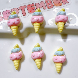 Design popolare oggetti artigianali in resina Mini animali pendenti in resina di cavallo all'ingrosso custodia per telefono Charin chiave per decorazione - Product Image 6