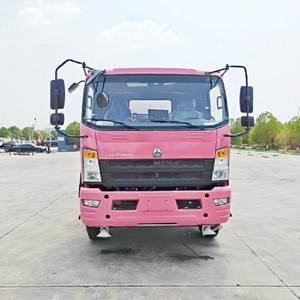 Camión Cisterna de Agua Sinotruk Howo 4x2 de 7cbm a Bajo Precio, Camión Cisterna Pequeño con Aspersor de Agua en Venta - Product Image 4