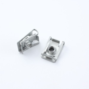 Vis de fixation automobile M6x18 autotaraudeuses avec écrou à ressort et clip de type U pour réparation et remplacement - Product Image 3