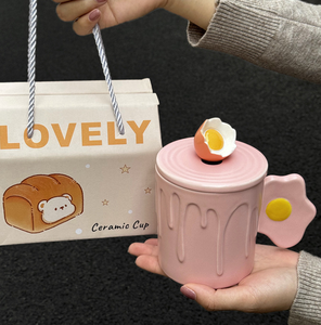 Mug en porcelaine en forme d'œuf <span class=keywords><strong>poché</strong></span>, look mignon, avec couvercle, compatible <span class=keywords><strong>micro</strong></span>-ondes et lave-vaisselle, pour cadeaux d'anniversaire, vente en gros disponible - Product Image 3