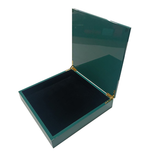 Экологичная деревянная коробка на заказ с глянцевым лаковым покрытием и лазерной гравировкой – подарочная коробка класса люкс с высокоглянцевой отделкой - Product Image 3