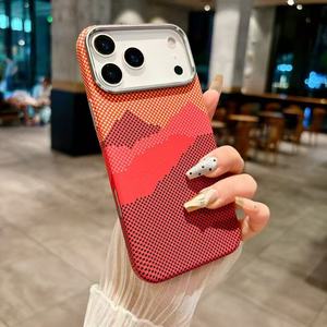 Étui rigide de luxe antichoc magnétique anti-traces de doigts en TPU+PC avec motif de personnage de dessin animé pour <span class=keywords><strong>iPhone</strong></span> 16 15 14 13 <span class=keywords><strong>12</strong></span> <span class=keywords><strong>Pro</strong></span> <span class=keywords><strong>Max</strong></span> sans fil - Product Image 1
