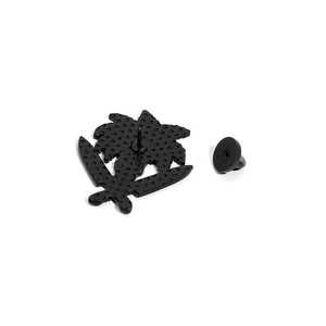 Broche de aleación de gota de aceite familiar <span class=keywords><strong>Sitcom</strong></span> divertido con dagas dobles Pin de Metal único para Navidad y Día Nacional para bolsas de ropa - Product Image 6