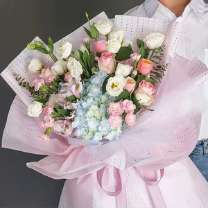 Kertas Pembungkus Kaca Berlapis PE Tahan Air Dua Sisi untuk Buket Hari Valentine dan Rangkaian Bunga Sepanjang Tahun Gravure - Product Image 1