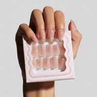 Faux Ongles à Presser Réutilisables Effet Mat 3D Cœur Marron Nude Amande Courts Brillants Semi-Transparents pour Salon de Manucure Marque Privée