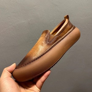 Mocasines de Cuero Genuino para Hombre, Color Marrón, Suela Gruesa, Cómodos y Transpirables, Tacón Medio de 3-5 cm, Color Sólido - Product Image 1