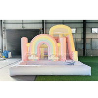 Articles de location pour fêtes : Château gonflable professionnel arc-en-ciel, structure de saut pastel avec toboggan
