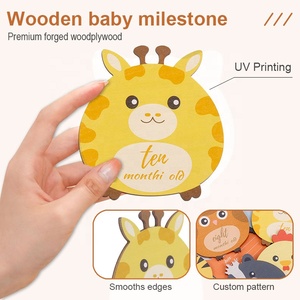 Fabricant record de croissance de bébé <span class=keywords><strong>bonjour</strong></span> monde carte jalon mensuel impression UV animaux <span class=keywords><strong>allemand</strong></span> en bois jalon cartes bébé - Product Image 2