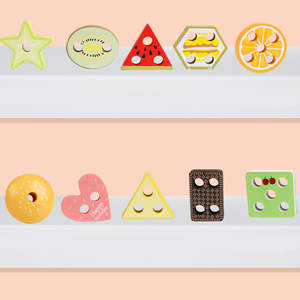 ของเล่นมอนเตสซอรี่ลดราคา ของเล่นไม้ทรงเรขาคณิต 3 มิติ แบบเรียงซ้อน ฝึกการจับคู่สีและรูปทรง เสริมพัฒนาการเด็ก ของเล่นเค้กผลไม้แสนน่ารัก - Product Image 4