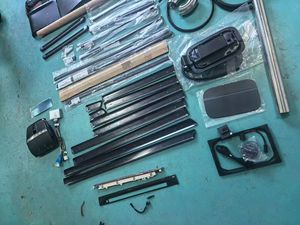 Pour <span class=keywords><strong>Mercedes</strong></span> Benz ancien modèle amélioré avec nouvelle <span class=keywords><strong>garniture</strong></span> <span class=keywords><strong>de</strong></span> carrosserie, feux arrière, bouchon <span class=keywords><strong>de</strong></span> réservoir <span class=keywords><strong>de</strong></span> carburant, feux <span class=keywords><strong>de</strong></span> freinage montés en hauteur - Product Image 4