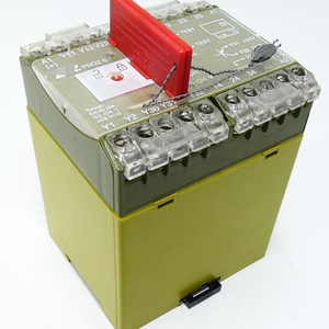 เซ็นเซอร์ใหม่และของแท้ 474899 พร้อมส่งจากคลังสินค้า ตัวควบคุมการเขียนโปรแกรม PLC - Product Image 1