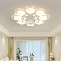 Luminaire suspendu moderne personnalisé pour plafond, style crémeux, lampe de plafond en cristal LED chaude pour chambre à coucher