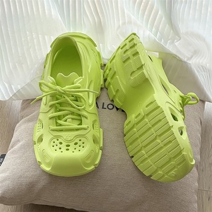 Sandalias deportivas de nuevo estilo para hombre, sandalias de verano perforadas para la playa, transpirables, con suela gruesa, con cordones, bonitas, con agujeros, para mujer - Product Image 3