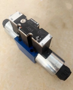 ใหม่ R900920055 4WRAE10W60-2X/G24N9K31/F1V ตัวควบคุมทิศทางแบบสัดส่วน NG6 มีสินค้าในสต็อก - Product Image 4
