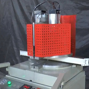 Machine de soudage transversal sans soudure Widow Machine avec commande PLC pour 30 ° -180 °   Soudure de profilés PVC - Product Image 2