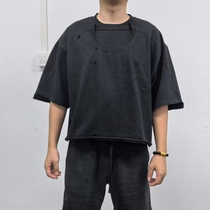 เสื้อยืดทรงครอปขนาดโอเวอร์ไซส์ทรงหลวมเปิดไหล่คอปกสองชั้นเปล่า - Product Image 4