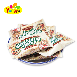 Cereales de cacahuete y <span class=keywords><strong>avena</strong></span> en forma de donut, aperitivo crujiente en círculo, empaquetado individualmente en bolsa de 280g, venta al por mayor. - Product Image 3