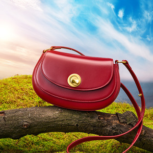 Bolso Bandolera Retro de Cuero Genuino para Mujer, Primavera-Verano 2023, Estilo Silla de Montar, Cierre de Hebilla, Diseño Exclusivo - Product Image 1