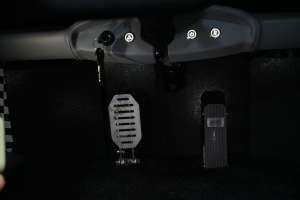 Kart Eléctrico para Adultos MCG P964 con Frenos de Disco, Transmisión por Engranajes, 80 km/h, Kart de Carreras de Alta Velocidad - Product Image 5