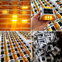 Balises routières solaires LED IP68 œil de chat, marqueurs en aluminium multicolores, réflecteurs prismatiques haute intensité, compression 16T pour autoroute
