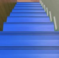 Marches d'escalier extérieures en PVC vinyle, modernes, sûres et durables, sur mesure