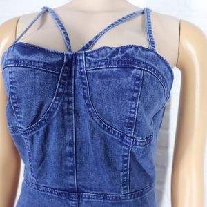 <span class=keywords><strong>2022</strong></span> été Offre Spéciale mode femmes vêtements Sexy bretelles moulante Denim robe d'été licou serré hanche robe pour dames - Product Image 4