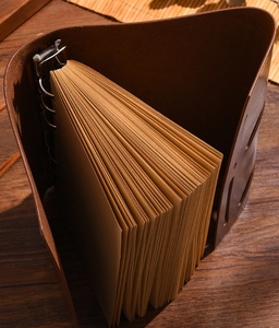 Cuaderno Promocional con Temática Pirata Vintage, Carpeta de Cuero con Logotipo Personalizado, Diario Creativo para Aprendizaje y Planificación - Product Image 4