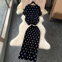 Bas d'été de style coréen décontracté à taille haute et à coupe ajustée avec haut à pois Simple col doux tricoté à manches courtes