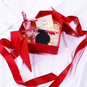 Scatole Regalo di Lusso in Cartone Personalizzate con Logo per Bomboniere Matrimonio e Cioccolatini Festa della Mamma - Product Image 2
