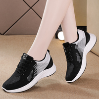Nouveaux styles Chaussures unisexes de haute qualité Chaussures de créateur tendance Chaussures de course Chaussures de style basket-ball pour femmes Zapatos Sneakers