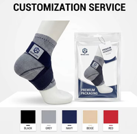 Ce support de cheville à compression de haute qualité avec sangles réglables convient à la protection de la cheville et à la récupération après des entorses.