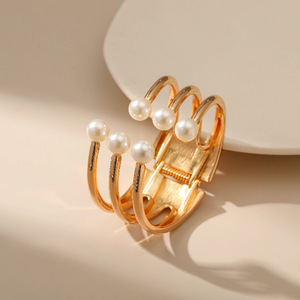 Grand bracelet fantaisie en or, bijou de style vintage, pas de ternissement, pas cher, en promotion - Product Image 2