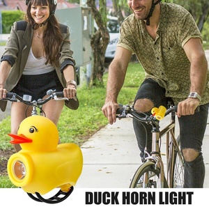 Sonnette de vélo AGEKUSL, modèle AKXLD08, pour guidon, avec lumière et <span class=keywords><strong>klaxon</strong></span>, corps en cuivre, clip en PVC, pour VTT, vélo de route, véhicule électrique - Product Image 3