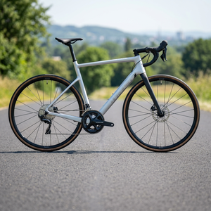 Vélo de route Caledonia 105, cadre en alliage d'aluminium 700c, freins à disque doubles, design 11 vitesses, pour la route - Product Image 1