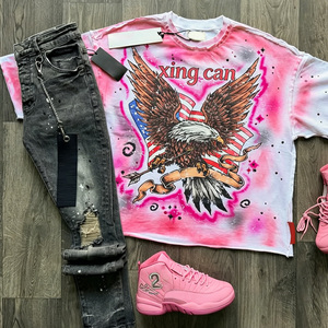 Conjunto de Verano para Hombre, Ecológico, Superventas, Camiseta de Algodón Grueso con Estampado Digital DTG y Pedrería, Jeans con Lavado Ácido, Personalizable - Product Image 1