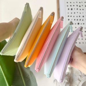 Bolsa de Maquillaje Portátil Grande, Ligera, Reciclable y Ecológica de Nailon con 6 Compartimentos, Organizador de Cosméticos Impermeable para Mujer - Product Image 4