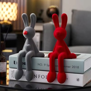 2025 conejo sentado luz lujo arte decoración resina artesanías con una sensación de gama alta gabinete de vino, <span class=keywords><strong>TV</strong></span>, sala de estar Mesa O - Product Image 3