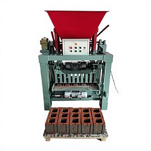 Equipo de Fabricación de Bloques de Cemento, Maquinaria Automática para Hacer Ladrillos con Control PLC, Accionamiento por Engranajes y Presión Hidráulica - Product Image 1