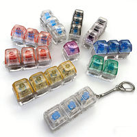 Pendentif porte-clés en plastique à 4 boutons, clavier mécanique LED, Fidget Clicker, vente en gros d'usine