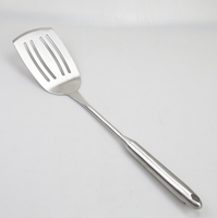 Ensemble d'outils de barbecue portables pour la maison, 4 ustensiles de barbecue d'extérieur avec pince, brosse, fourchette, pelle pour grillades et camping