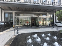Porte tournante d'hôtel contrôlée par PLC intelligent, intégrée au système d'alarme incendie pour les centres commerciaux