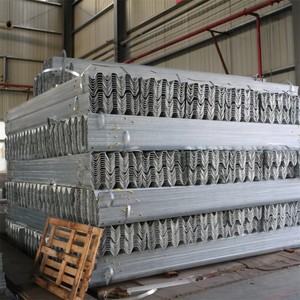 Barriera di Sicurezza a Tre Travi per Ponti, <span class=keywords><strong>Guardrail</strong></span> Stradale Zincato a Doppia Onda per Strade Rurali - Product Image 5