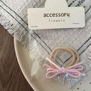 2025 yeni sıcak satmak küçük fiyonk saç kravat aksesuarları el yapımı güzel renk yay elastik saç lastik bant çocuk saç yüzük - Product Image 5