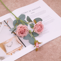 Rose artificielle à trois têtes en soie, fleur artisanale pour la décoration intérieure, arrangement de mariage, décoration de table, fête des Mères