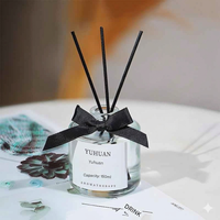 Diffuseur à bâtonnets 150 ml avec ruban noir, parfum naturel, huile essentielle, flacon en verre, désodorisant d'ambiance - Meilleures ventes pour la décoration intérieure