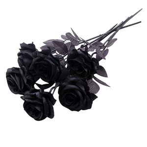 Rosas negras Flores artificiales con tallos Flores de seda sintética Ramo gótico nupcial <span class=keywords><strong>Flora</strong></span> realista para decoraciones de Halloween - Product Image 1