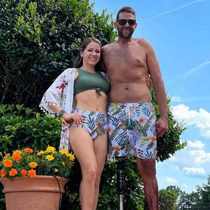 Maillots de bain assortis pour la famille, ensemble bikini deux pièces, imprimé floral, vêtements de plage, maillots de bain pour femmes et hommes, ensemble de 5 pièces - Product Image 6